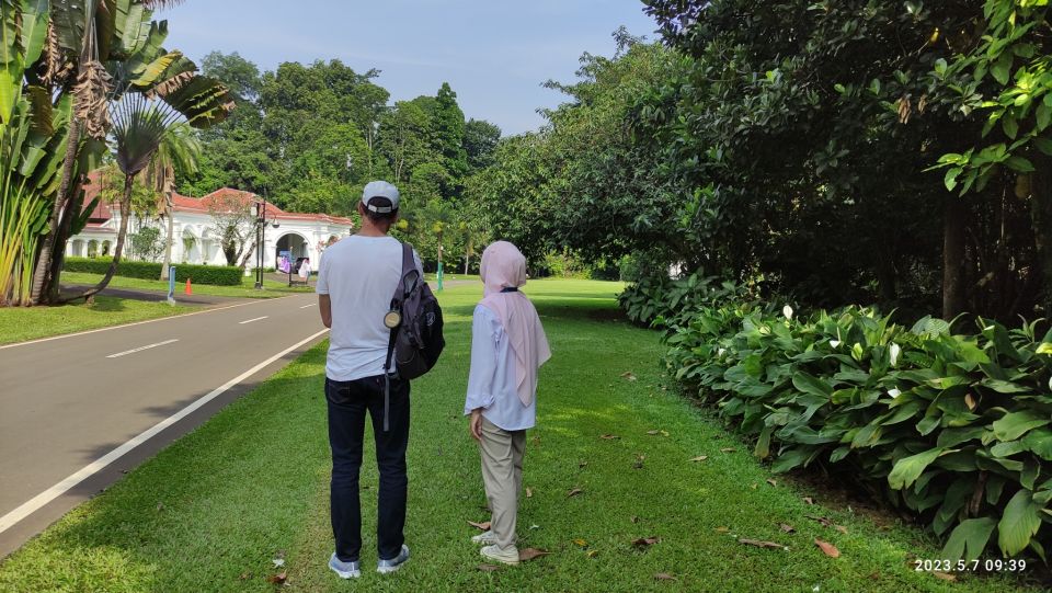 Jakarta : Botanical Garden, Waterfalls, and Rice Fields Tour - Waterfall Curug Nangka Visit