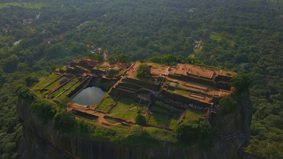 Kandy: Sigiriya Fortress & Cave Temple All-Inclusive Tour - Directions