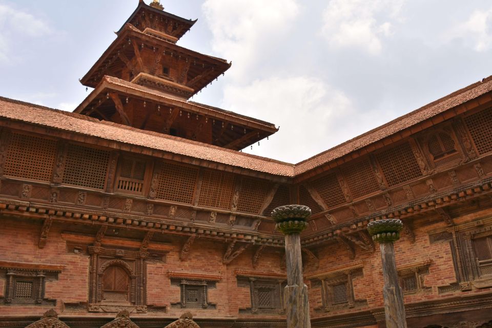 Kathmandu:-Patan and Bhaktapur Sightseeing Tour - Artisan Workshops and Souvenir Shopping