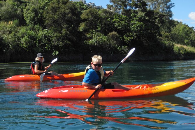 Kayak the Waikato River Taupo - Meeting Point
