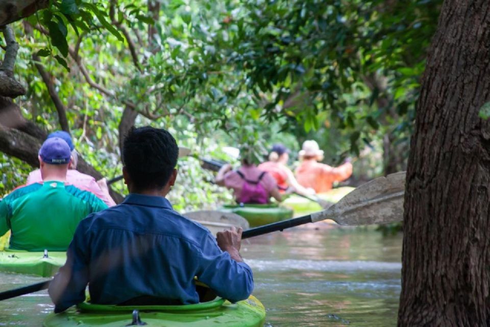 Kayaking on the Lake & Floating Village - Village Exploration