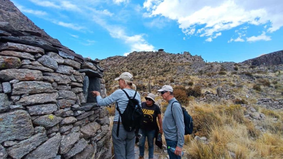 La Paz: 1-Day Uyuni Salt Flats Tour by Flight With Hotel - Common questions