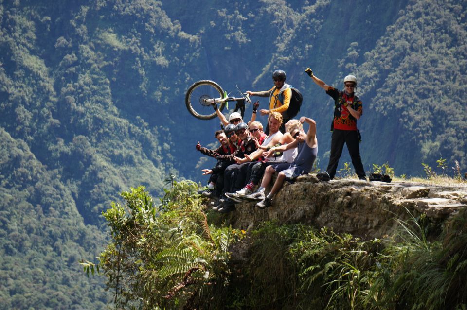 La Paz: Mountain Bike Down the World's Most Dangerous Road - Safety Measures
