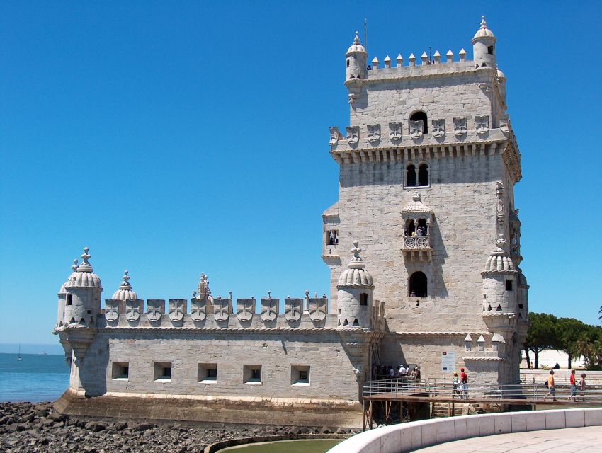 Lisbon: Private 6-Hour Sightseeing Tour - Tour Highlights