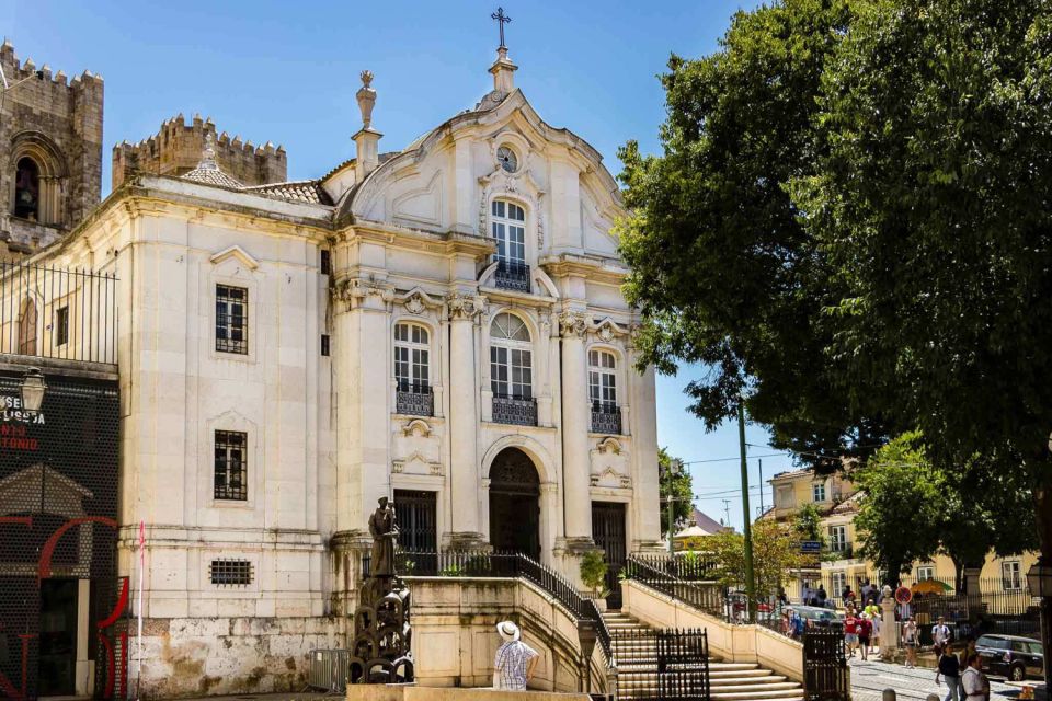 Lisbon: Private Sightseeing Tour in a Vintage Tuk Tuk - Customer Recommendations