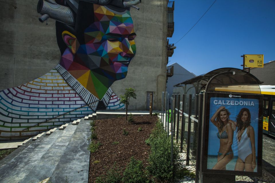 Lisbon: Street Art Tuk Tuk Tour - Tour Inclusions