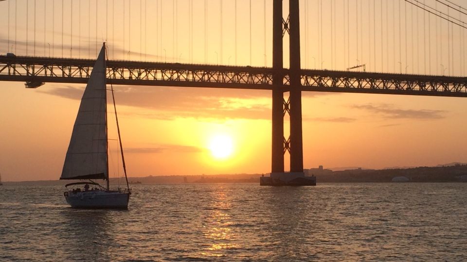 Lisbon: Sunset Cruise - Common questions