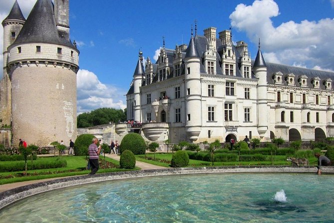 Loire Valley Trip From Paris With Private Local Guide & Private Transportation - Common questions