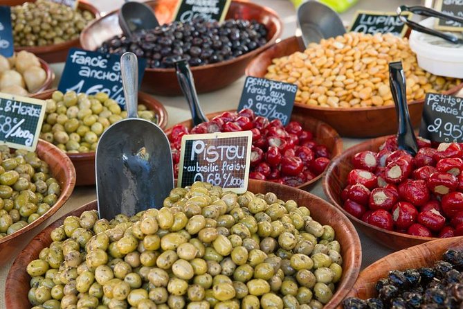 Luberon Market & Villages Day Trip From Aix-En-Provence - Background