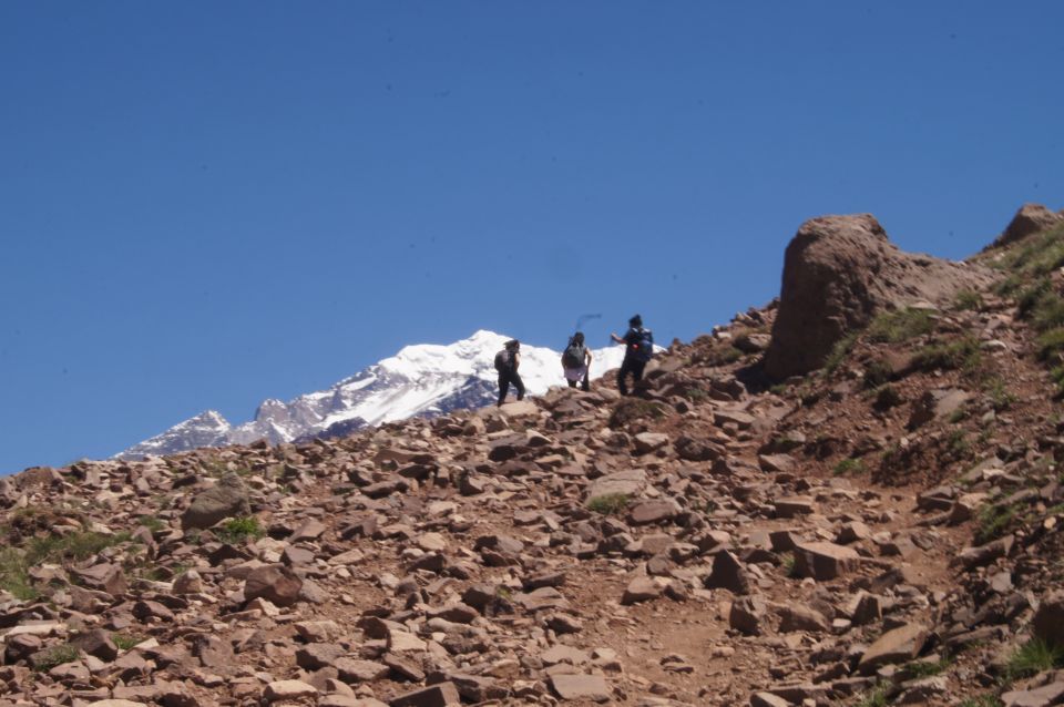 Mendoza: Mt. Aconcagua Confluencia Camp Trekking - Common questions