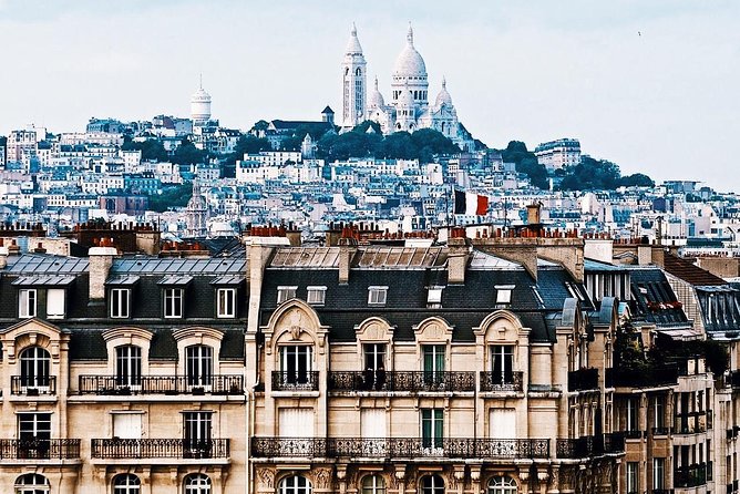 Montmartre District and Sacre Coeur - Exclusive Guided Walking Tour - Architectural Beauty of Sacre Coeur