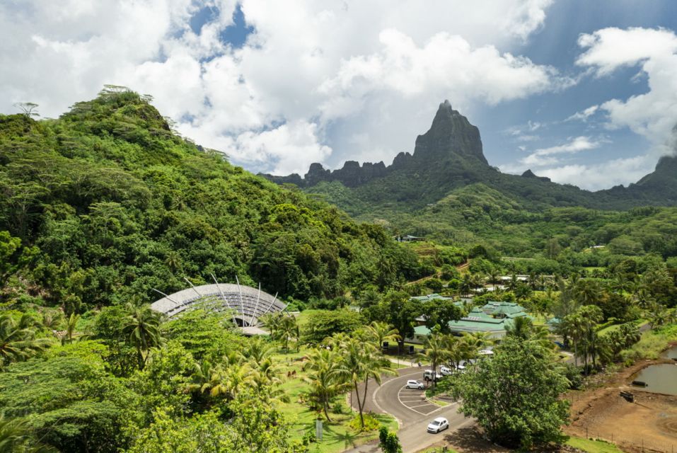 Moorea Highligts: Blue Laggon Shore Attractions and Lookouts - Scenic Tour Itinerary Highlights