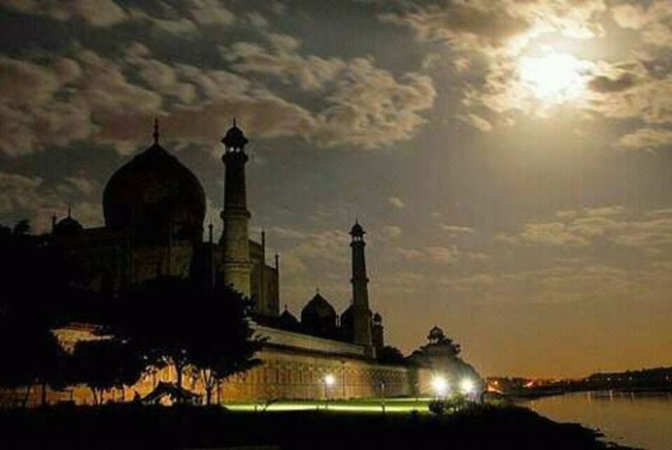 Mumbai: 3-Day Guided Tour of Agra - Transportation and Accommodation
