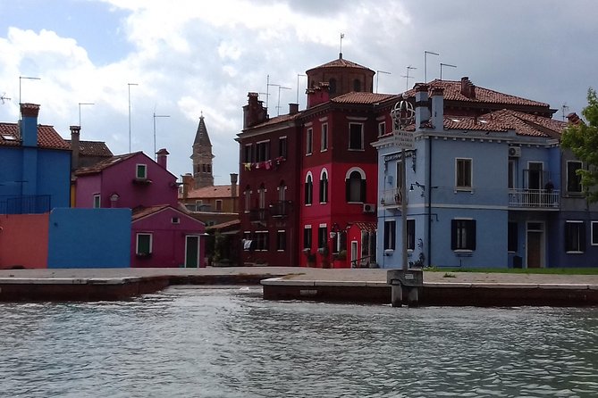 Murano Glass Experience With a Visit to a Burano Lace Island - Glass-Blowing Demonstration