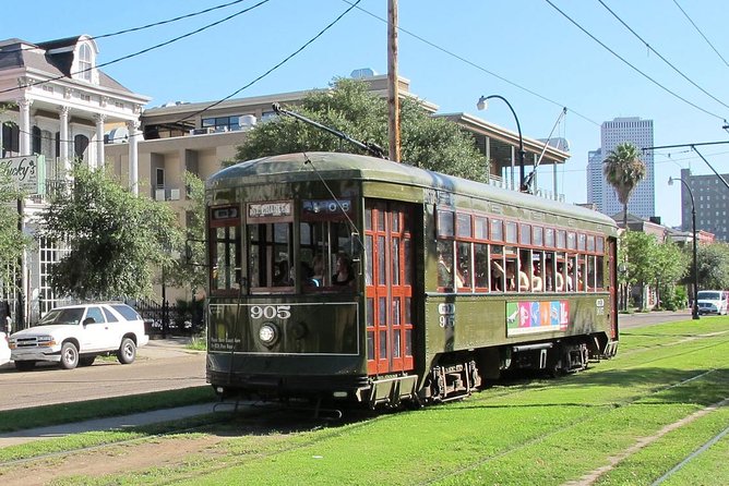 New Orleans City and Cemetery 2- 2 1/2 Hour Bus Tour - Tour Experience