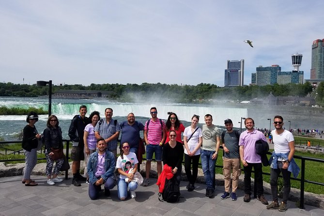 Niagara Falls One Day Tour From New York City - Vehicle Size and Maximum Travelers