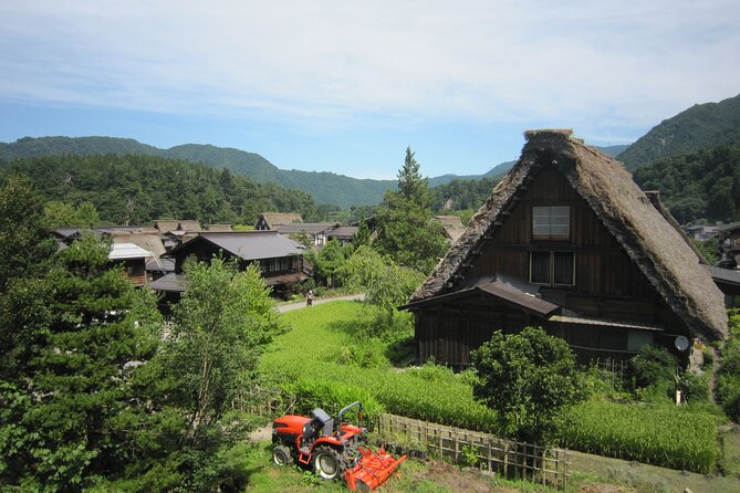 [One-Day Bus Tour Departing From Kanazawa Station] Shirakawa-Go/Takayama Tour Platinum Route Bus Tour - Efficiency of the Tour Experience