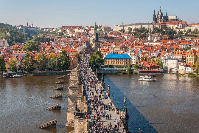 One Way Transfer From VIENNA to Prague With Optional Stop at Telc (Unesco) - Enjoying Your Journey