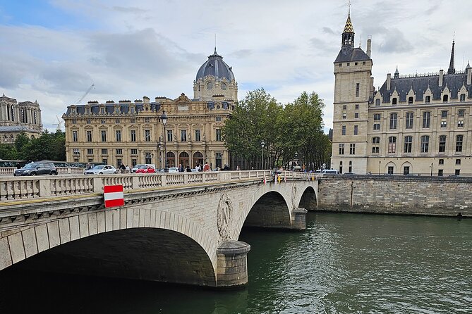 Paris: Get to Know the City- Self Guided Video Audio Tour - Common questions