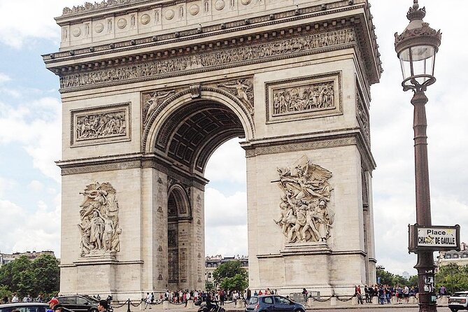 Paris Highlights & Monuments - Common questions