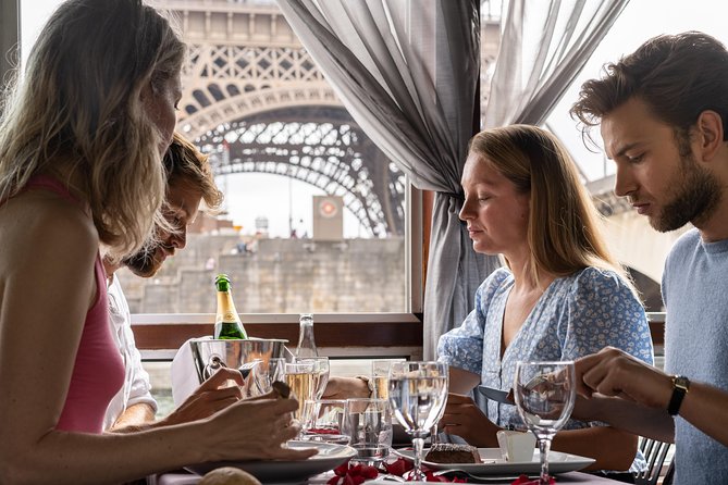 Paris Seine River Gourmet Lunch Cruise With Champagne Option - Recommendations and Warnings