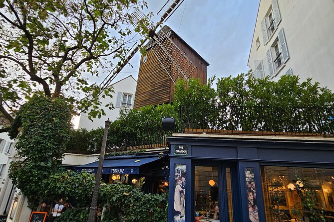 Paris: the Charm of Montmartre Self-Guided Video Audio Tour - Common questions