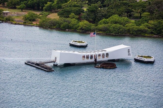 Pearl Harbor Deluxe Uncovered Tour With Lunch - Lunch Details