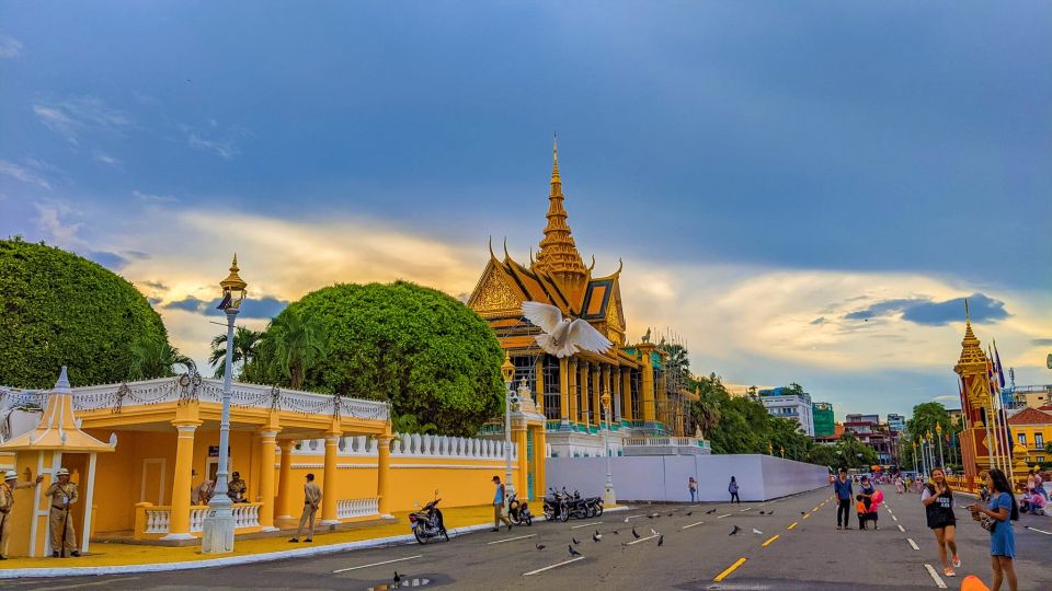 Phnom Penh City Tour & Koh Dach Silk Island Private Day Tour - Tour Duration and Flexibility