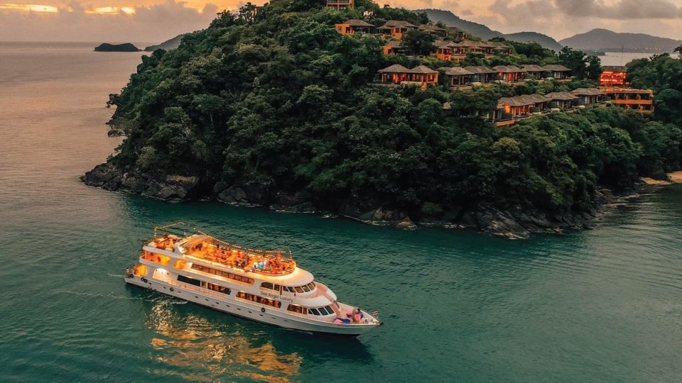 Phuket Ko Sire: Cruise With Live Music and 4-Course Dinner - Meal Options and Setting