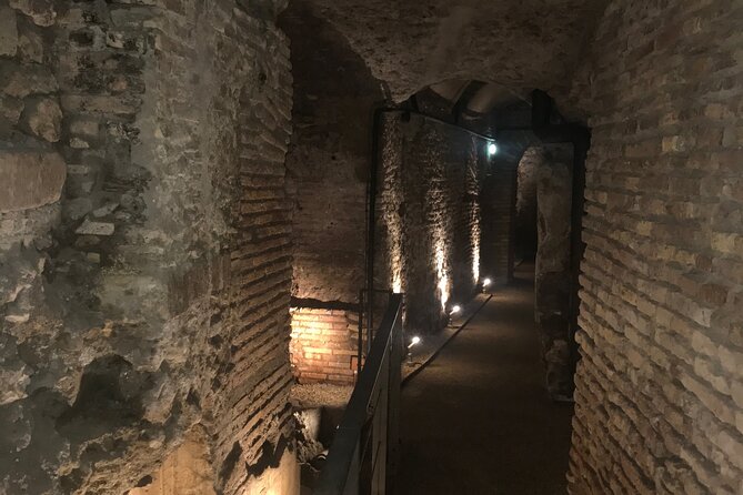 Piazza Navona Underground: Stadium of Domitian EXCLUSIVE TOUR - LIMITED ENTRANCE - Common questions