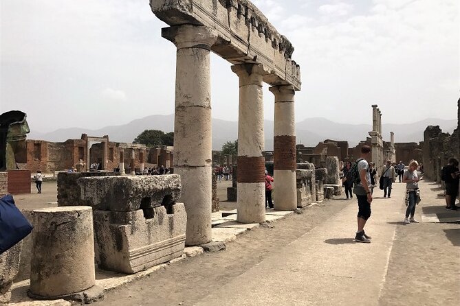 Pompeii: Guided Small Group Tour Max 6 People With Private Option - Directions and How to Book
