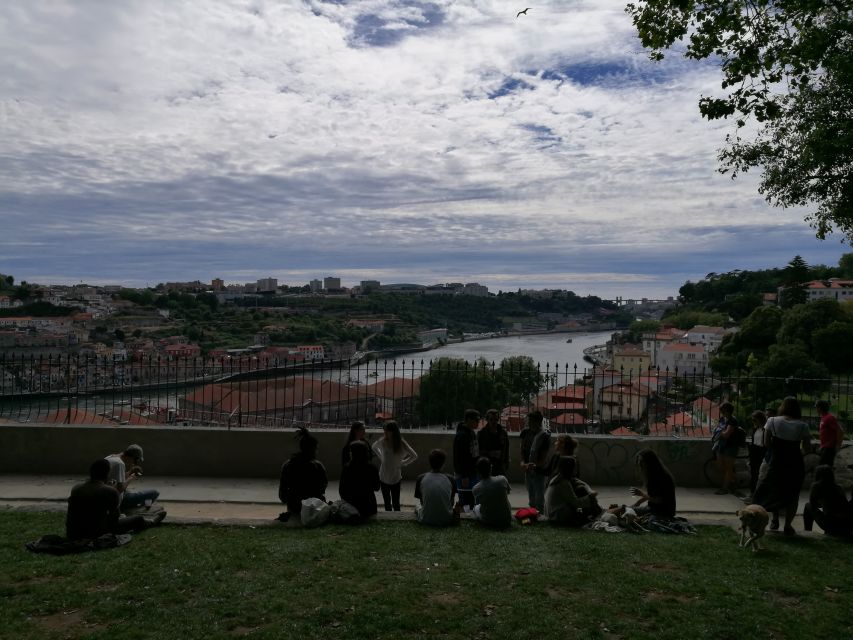 Porto: 3-Hour Old Town and Riverside Bike Guided Tour - Cancellation Policy and Payment Options