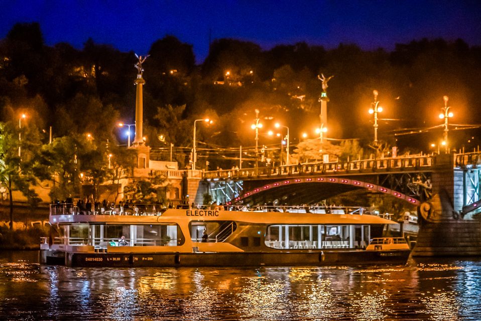 Prague: 50-Minute Sightseeing Evening Cruise - Directions