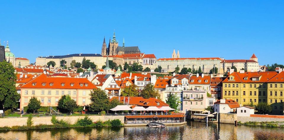 Prague: Prague Castle Private Walking Tour - Last Words