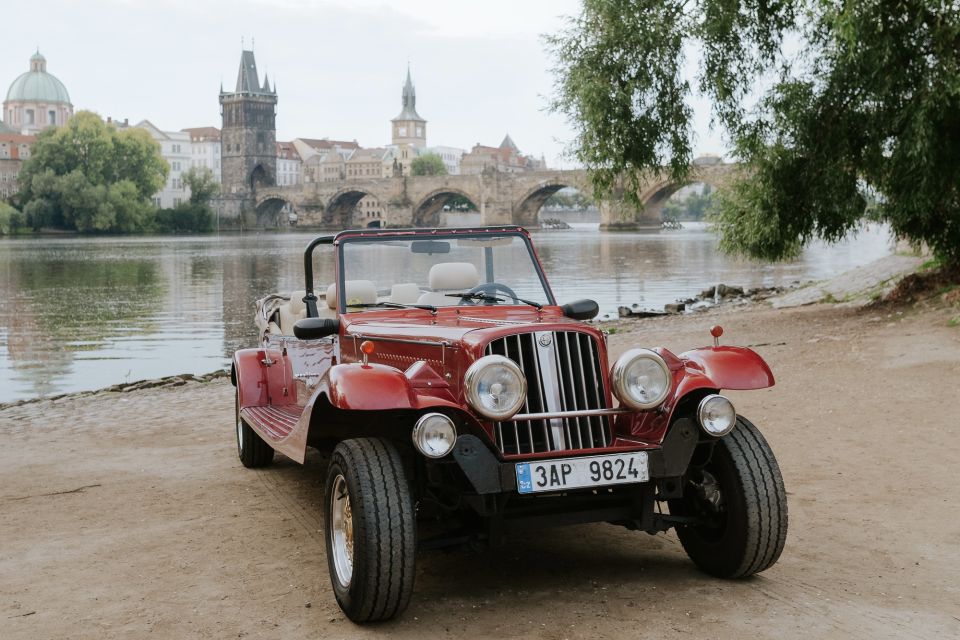 Prague: Private Vintage Car Sightseeing Tour - Overall Experience