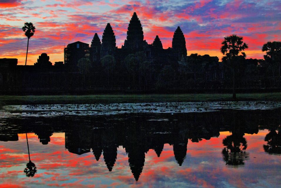 Private 2-Days Discover the Major Temple & Floating Village - Cambodian Locals Daily Life at Natural Lake