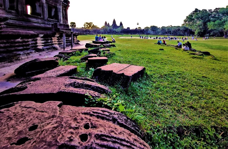 Private Angkor Wat, Ta Promh, Banteay Srei, Bayon Guide Tour - Additional Tour Information