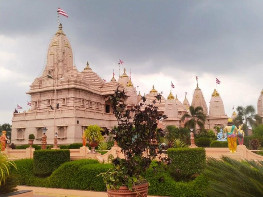 Private Delhi Agra Lucknow Ayodhya Varanasi Tour From Delhi - Booking Information