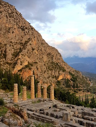 Private Delphi & Thermopylae Tour From Athens - Delphi Archaeological Site Exploration