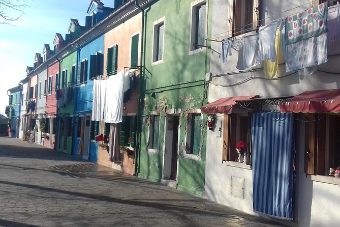 Private Excursion by Typical Venetian Motorboat to Murano, Burano and Torcello - Common questions