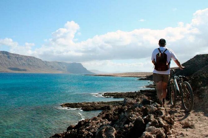 Private Excursion in Lanzarote, Minibus and Guide Available - Last Words