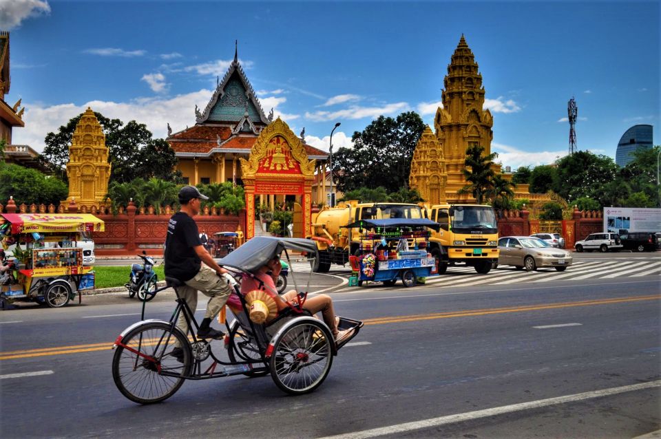 Private Phnom Penh Day Tour : Explore All Highlights Sites - Common questions