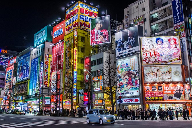 Private Tokyo Photography Walking Tour With a Professional Photographer - Accessibility and Participation Details