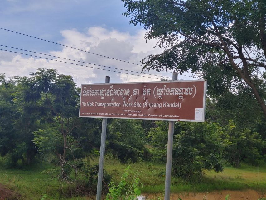 Private Tour to Anlong Veng (Khmer Rouge Stronghold) - Private Tour Logistics