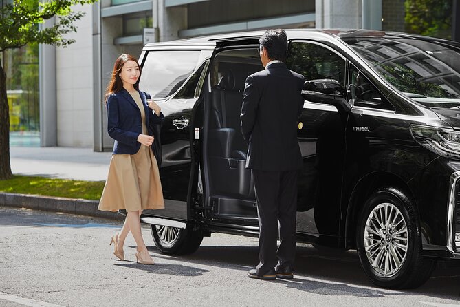 Private Transfer From Tokyo to Haneda Airport - Common questions