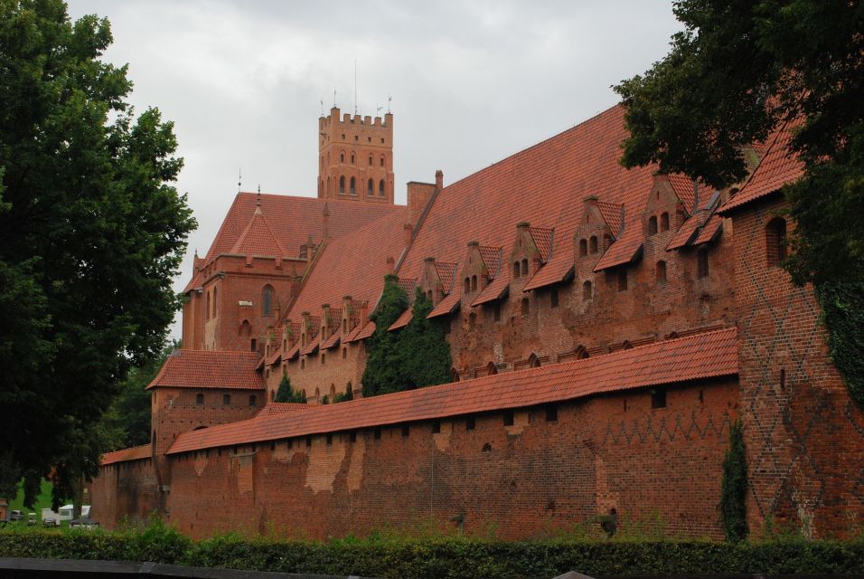 Private Transportation to the Malbork Castle From Gdansk - Common questions