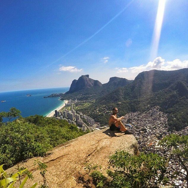 Rio De Janeiro: Vidigal Favela Tour and Two Brothers Hike - Getting There
