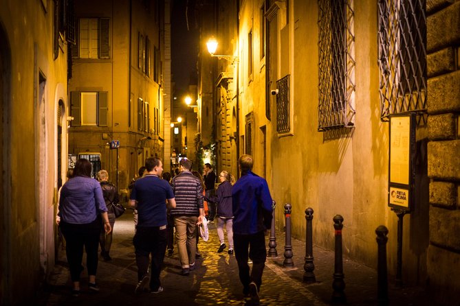 Rome by Night Walking Tour - Legends & Criminal Stories - Last Words