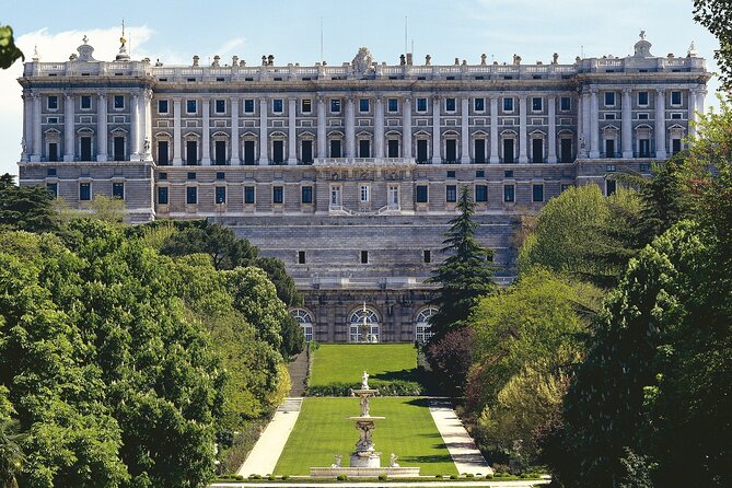 Royal Palace of Madrid Early Entrance Tour Skip-The-Line Ticket - Common questions