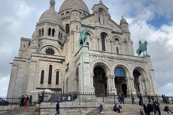 Sacre-Coeur, Montmartre and Place Du Tertre 1-Hour Guided Tour  - Paris - Last Words
